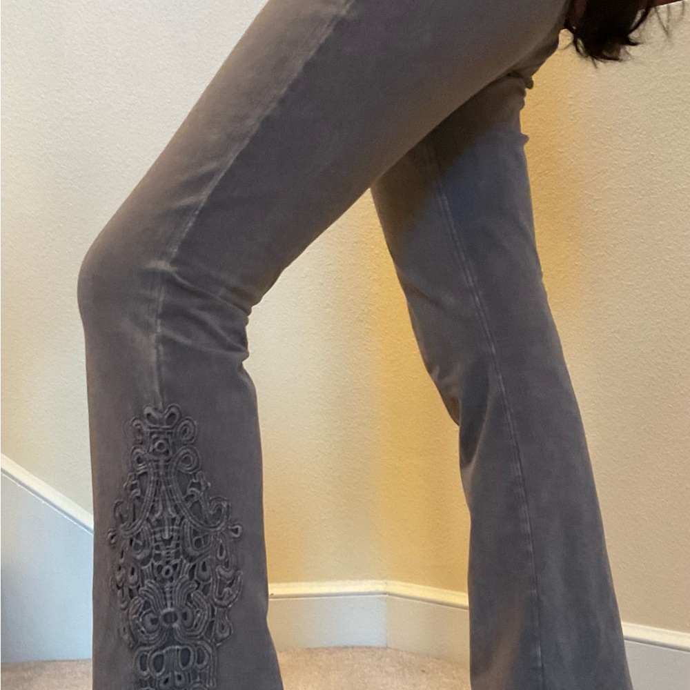 Chatoyant Pants Slim Bootcut Pants Desert Taupe NWOT